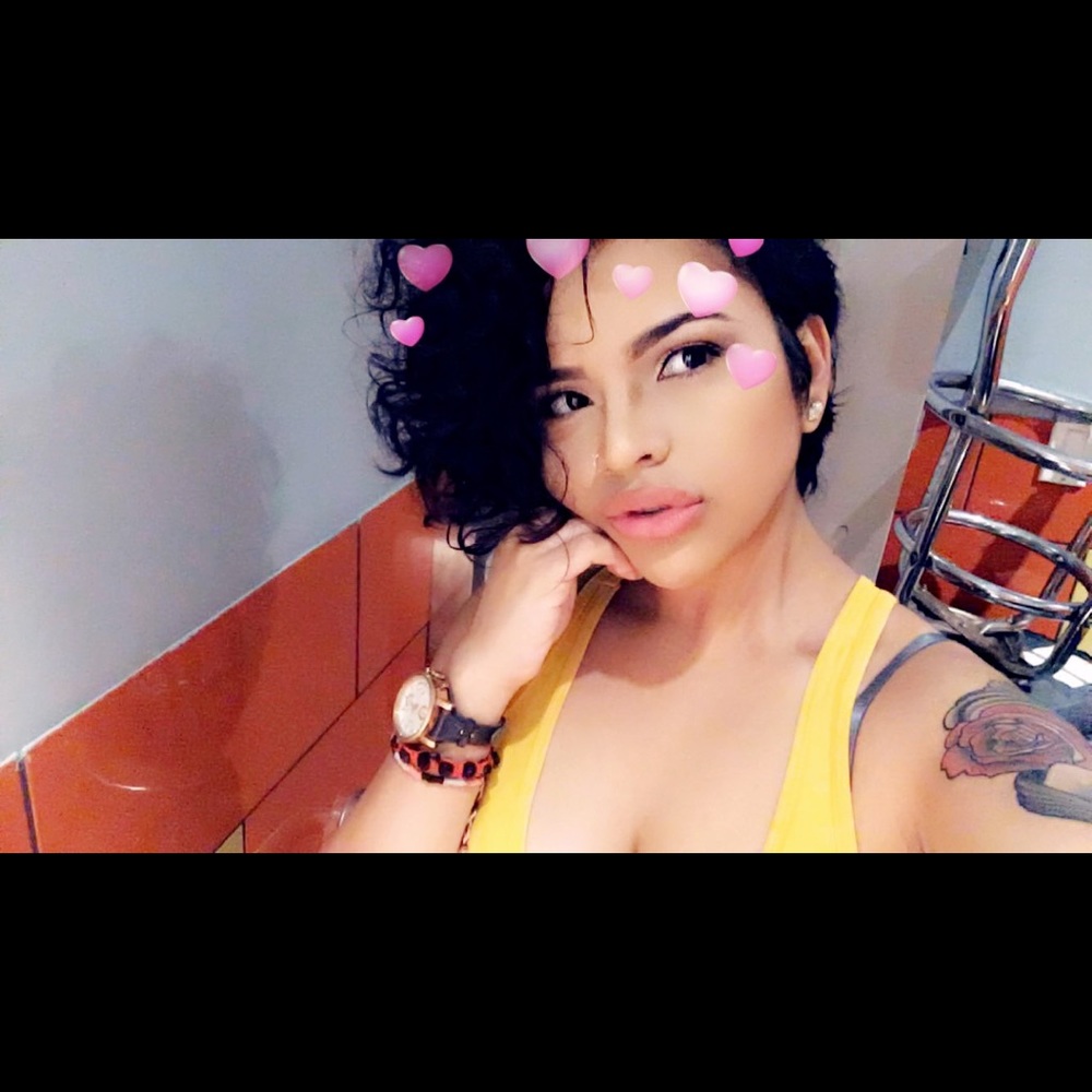 Meet your Posher, Laysa